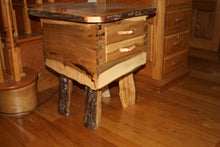 Load image into Gallery viewer, ET-08: The Berenstain Bears Treehouse End Table