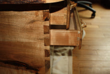 Load image into Gallery viewer, ET-07: The Berenstain Bears Treehouse End Table